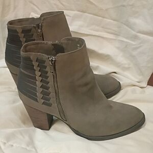 Stylish Tan Ankle Boots